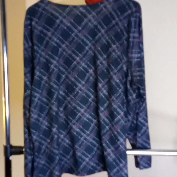 Charcoal gray long sleeve tee - Picture 5 of 5